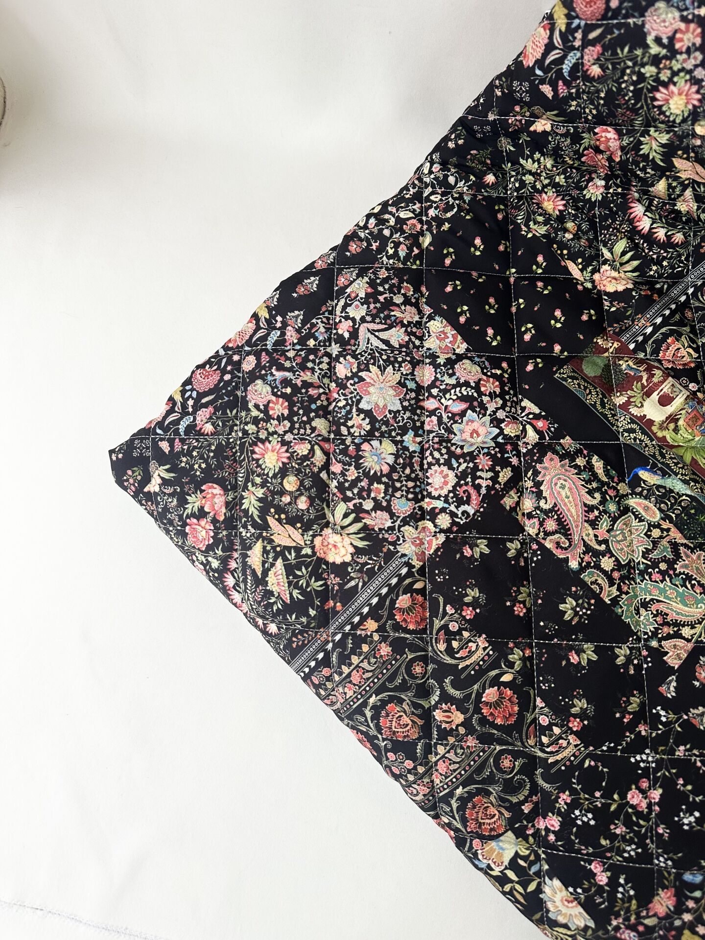 1.5m siyah patchwork aslıhan salime canlı