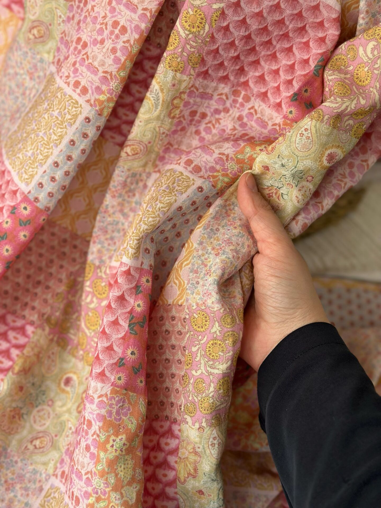 Kırmızı- pembe Patchwork desenli çift katlı müslin